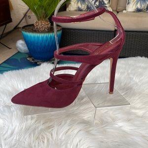 💜💜BURGUNDY POINTY TOE TRIPLE STRAP HEEL💜💜